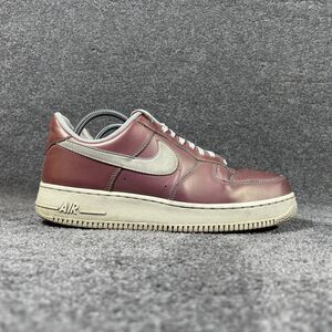 Nike Air Force 1 07 LV8 823511-600 Men’s Size 9 Track Red Pink Iridescent Shoes